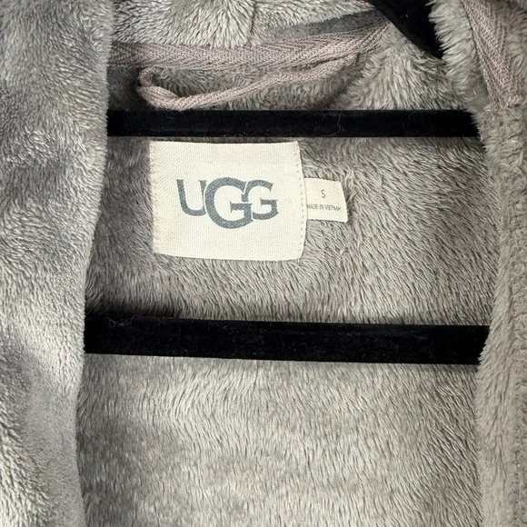 UGG women’s charcoal gray Marlow fleece plush long bathrobe. Size Small. - Picture 3 of 9